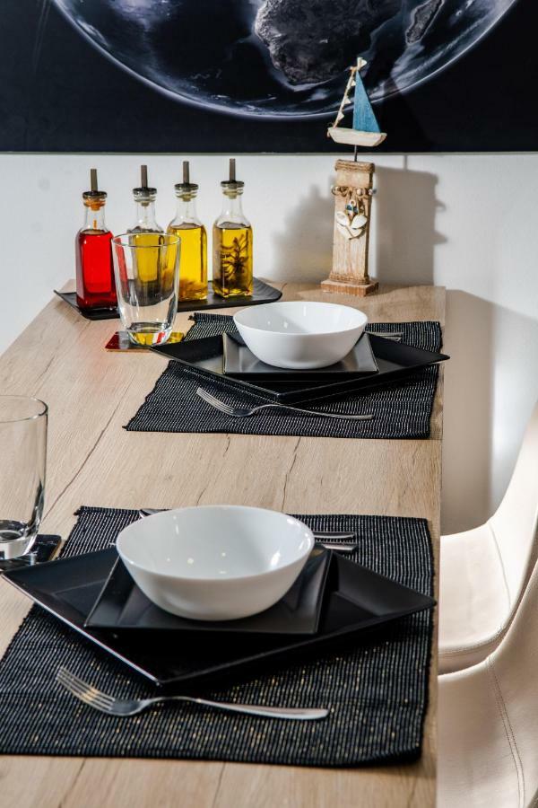 Apartment Del Mar ポドストラナ エクステリア 写真